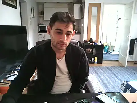 Snapshot of mihaimichael chatting on 03/06/25, 12:41 mihaimichael online show from 03/06/25, 12:41