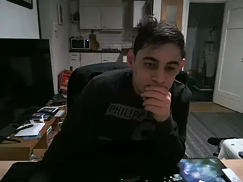 Snapshot of mihaimichael chatting on 03/07/25, 05:51 mihaimichael online show from 03/07/25, 05:51