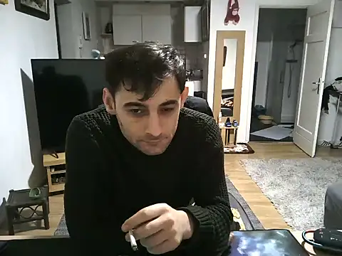 Snapshot of mihaimichael chatting on 03/11/25, 11:15 mihaimichael online show from 03/11/25, 11:15