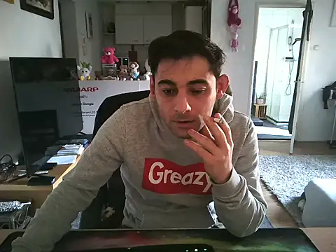 Snapshot of mihaimichael chatting on 03/20/25, 12:22 mihaimichael online show from 03/20/25, 12:22