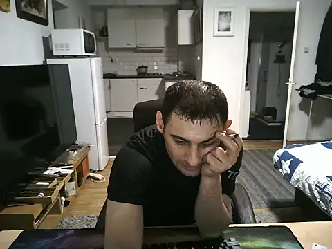 Snapshot of mihaimichael chatting on 10/03/25, 09:56 mihaimichael online show from 10/03/25, 09:56