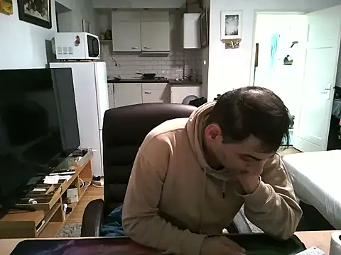 Snapshot of mihaimichael chatting on 10/10/25, 11:09 mihaimichael online show from 10/10/25, 11:09