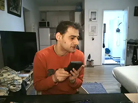Snapshot of mihaimichael chatting on 04/05/26, 03:09 mihaimichael online show from 04/05/26, 03:09