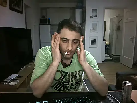Snapshot of mihaimichael chatting on 05/06/26, 10:48 mihaimichael online show from 05/06/26, 10:48