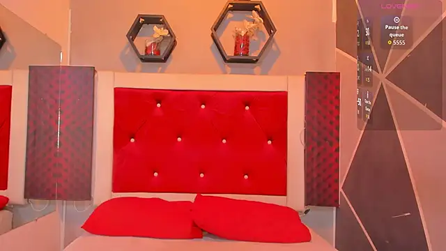 Karoll014 online show from 10/21/25, 12:17