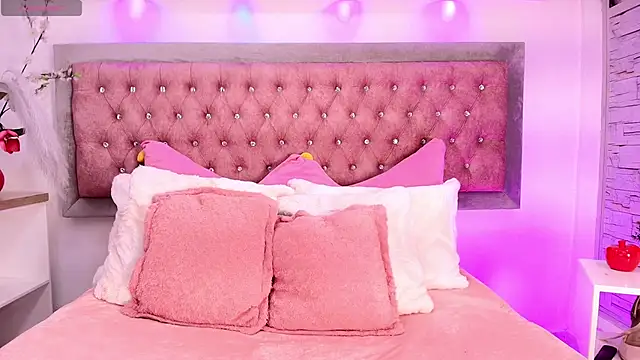 Tayzon Foxxx online show from 10/25/25, 12:45