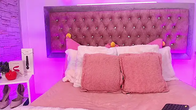 Tayzon Foxxx online show from 11/04/25, 12:48