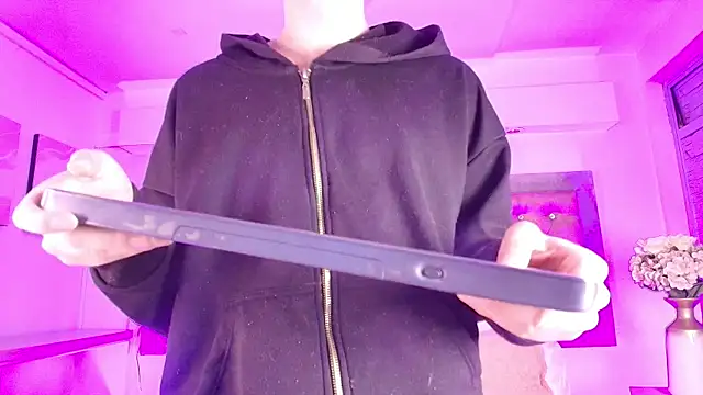 Tayzon Foxxx online show from 12/17/25, 12:11