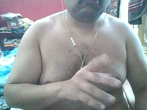 ARYANAVAILABLE online show from 02/03/26, 07:57