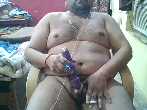 Snapshot of ARYANAVAILABLE chatting on 05/12/26, 11:24 ARYANAVAILABLE online show from 05/12/26, 11:24