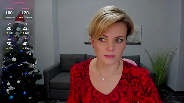 Julia Wilsone online show from 12/26/24, 11:10