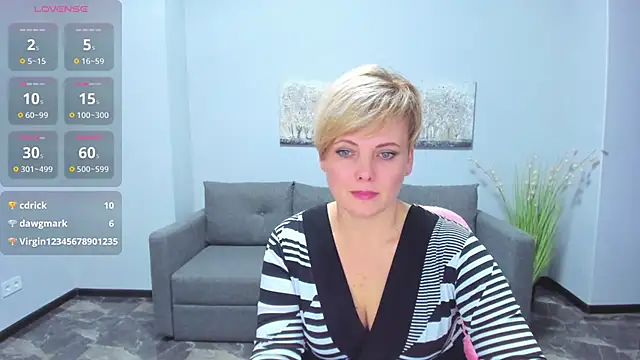 Julia Wilsone online show from 01/26/25, 04:51