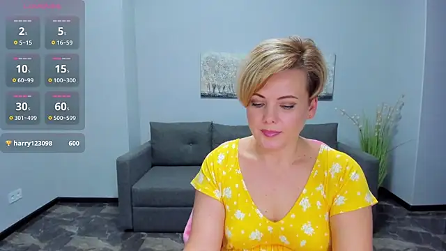 Julia Wilsone online show from 02/06/25, 04:03