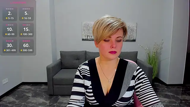 Julia Wilsone online show from 03/04/25, 12:33