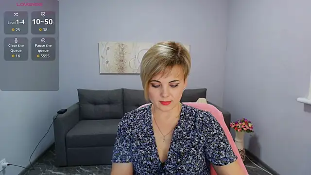 Julia Wilsone online show from 02/05/26, 01:27