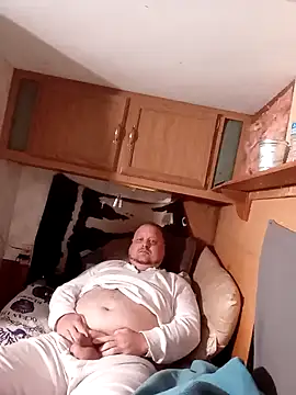 Snapshot of tjmacksjr chatting on 03/17/25, 04:19 tjmacksjr online show from 03/17/25, 04:19