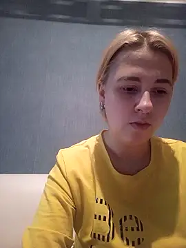 Snapshot of Gussie_Bridie chatting on 12/06/24, 02:28 Gussie Bridie online show from 12/06/24, 02:28