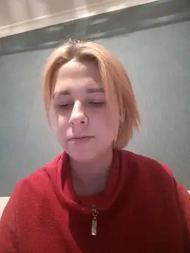 Snapshot of Gussie_Bridie chatting on 12/20/24, 03:31 Gussie Bridie online show from 12/20/24, 03:31
