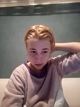 Snapshot of Gussie_Bridie chatting on 01/13/25, 01:49 Gussie Bridie online show from 01/13/25, 01:49