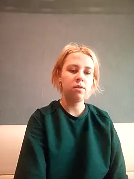 Snapshot of Gussie_Bridie chatting on 01/17/25, 09:06 Gussie Bridie online show from 01/17/25, 09:06