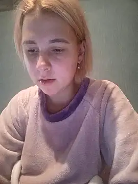 Snapshot of Gussie_Bridie chatting on 01/22/25, 02:35 Gussie Bridie online show from 01/22/25, 02:35