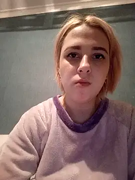 Snapshot of Gussie_Bridie chatting on 02/02/25, 02:45 Gussie Bridie online show from 02/02/25, 02:45