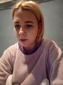 Snapshot of Gussie_Bridie chatting on 02/03/25, 03:06 Gussie Bridie online show from 02/03/25, 03:06