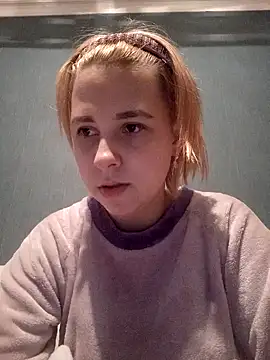 Snapshot of Gussie_Bridie chatting on 02/05/25, 02:59 Gussie Bridie online show from 02/05/25, 02:59