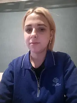 Snapshot of Gussie_Bridie chatting on 02/07/25, 02:37 Gussie Bridie online show from 02/07/25, 02:37