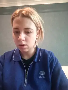 Snapshot of Gussie_Bridie chatting on 02/09/25, 05:40 Gussie Bridie online show from 02/09/25, 05:40