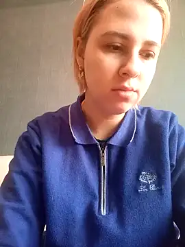 Snapshot of Gussie_Bridie chatting on 02/09/25, 08:54 Gussie Bridie online show from 02/09/25, 08:54