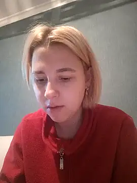 Snapshot of Gussie_Bridie chatting on 02/12/25, 02:32 Gussie Bridie online show from 02/12/25, 02:32