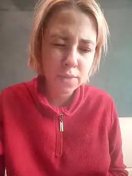 Snapshot of Gussie_Bridie chatting on 02/13/25, 07:24 Gussie Bridie online show from 02/13/25, 07:24