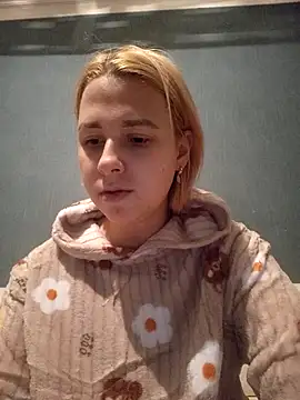Snapshot of Gussie_Bridie chatting on 02/13/25, 02:31 Gussie Bridie online show from 02/13/25, 02:31