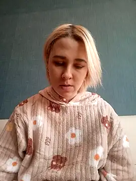 Snapshot of Gussie_Bridie chatting on 02/16/25, 10:43 Gussie Bridie online show from 02/16/25, 10:43