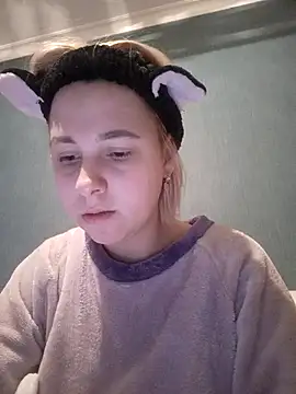 Snapshot of Gussie_Bridie chatting on 02/23/25, 03:29 Gussie Bridie online show from 02/23/25, 03:29