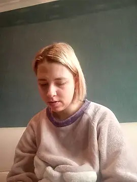 Snapshot of Gussie_Bridie chatting on 02/26/25, 02:46 Gussie Bridie online show from 02/26/25, 02:46
