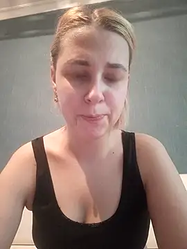 Snapshot of Gussie_Bridie chatting on 02/28/25, 02:09 Gussie Bridie online show from 02/28/25, 02:09