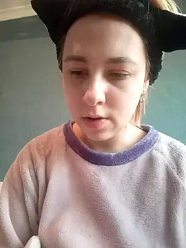 Snapshot of Gussie_Bridie chatting on 03/02/25, 06:16 Gussie Bridie online show from 03/02/25, 06:16