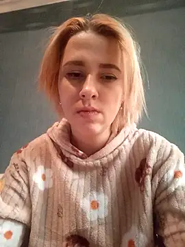 Snapshot of Gussie_Bridie chatting on 03/03/25, 02:15 Gussie Bridie online show from 03/03/25, 02:15