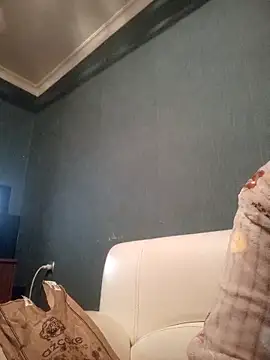 Snapshot of Gussie_Bridie chatting on 03/04/25, 02:53 Gussie Bridie online show from 03/04/25, 02:53