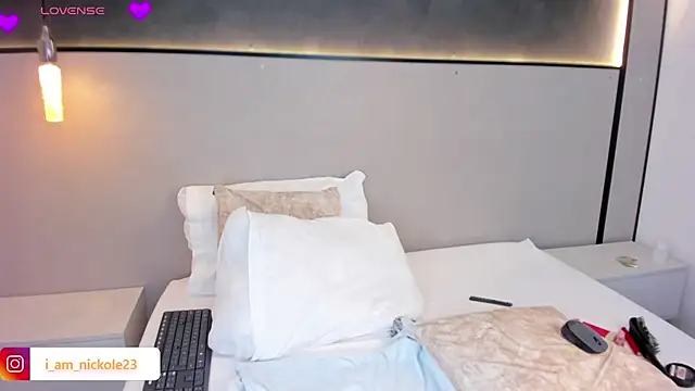 nicky peyton online show from 11/13/25, 03:38