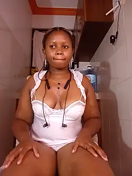 squirtydol001 online show from 06/26/26, 07:40