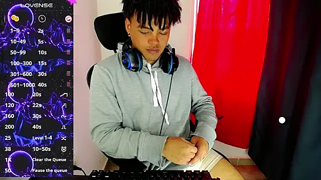Snapshot of Ares_ttoter chatting on 12/20/24, 05:08 Ares ttoter online show from 12/20/24, 05:08