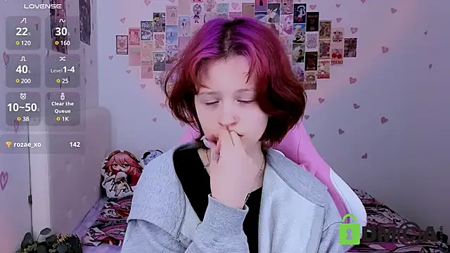 Snapshot of Alina_Mills chatting on 12/04/24, 02:15 Alina Mills online show from 12/04/24, 02:15