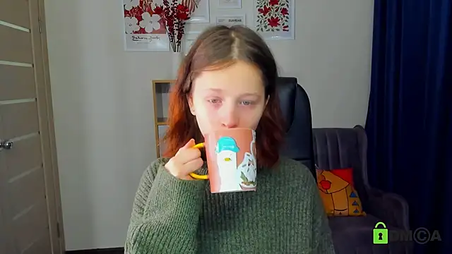 Snapshot of Alina_Mills chatting on 11/17/25, 09:04 Alina Mills online show from 11/17/25, 09:04