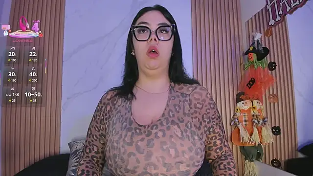 Snapshot of juicy_led_ chatting on 11/01/25, 11:12 juicy led online show from 11/01/25, 11:12