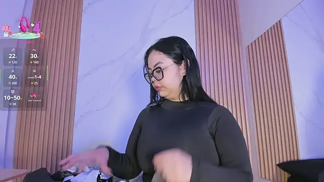 Snapshot of juicy_led_ chatting on 11/17/25, 11:16 juicy led online show from 11/17/25, 11:16