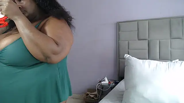 bustytitsxxx online show from 11/24/25, 09:20