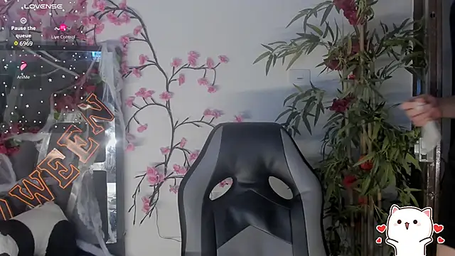 Black Rose2 online show from 10/31/25, 12:06